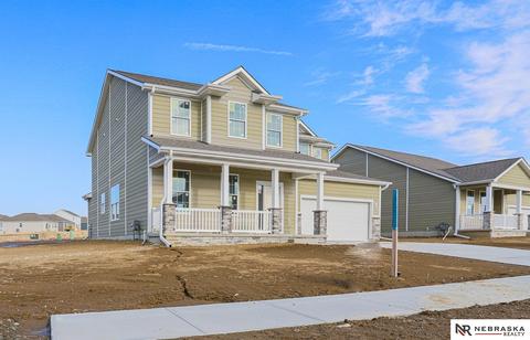 19116 Murray Trl, Gretna, NE 68028