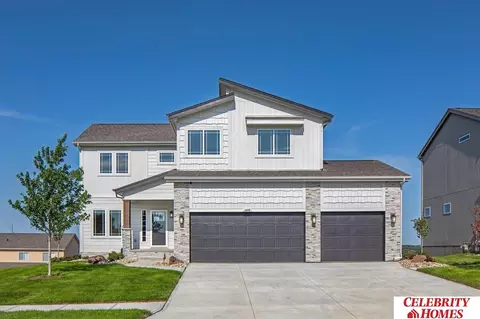 16902 Vernon Ave, Omaha, NE 68116