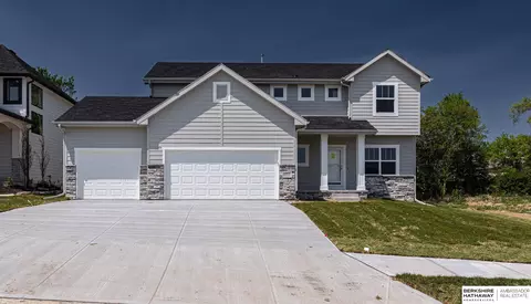 19818 Redwood St, Gretna, NE 68028