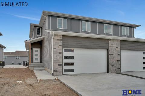 1607 NW 51st St, Lincoln, NE 68528