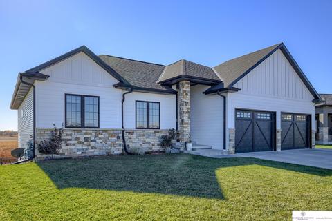 7219 N 49 St, Lincoln, NE 68514
