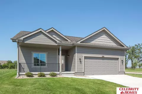 18136 Camden Ave, Elkhorn, NE 68022