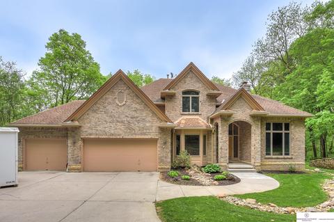 10005 N 60 St, Omaha, NE 68152