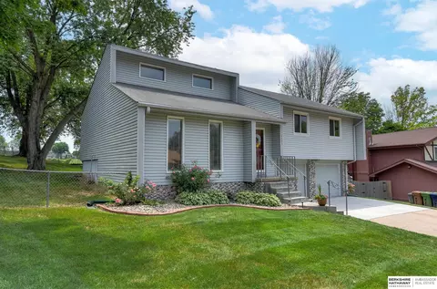 4825 Borman St, Omaha, NE 68157