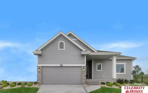 7922 N 86 Ave, Omaha, NE 68122
