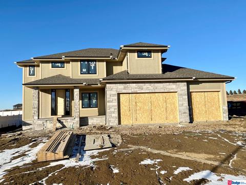 12602 Cooper St, Omaha, NE 68138