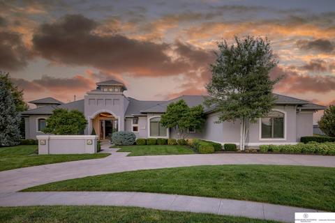 12219 N 179 Cir, Bennington, NE 68007