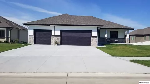 10103 S 188th St, Omaha, NE 68136