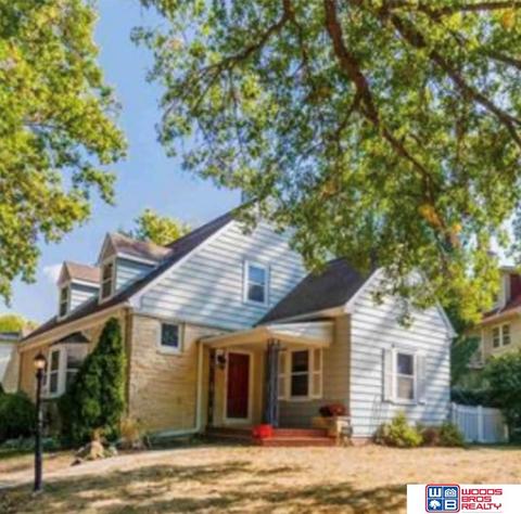 2500 Bradfield Dr, Lincoln, NE 68502