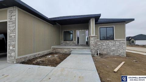 1251 Meadow Ln, Hickman, NE 68372