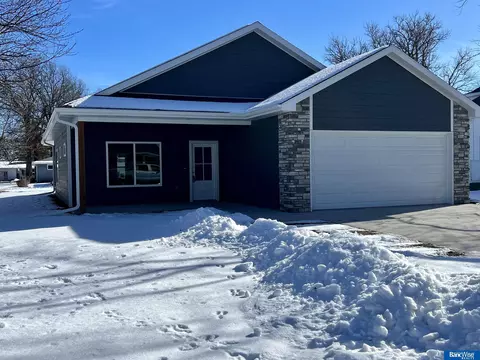 545 4th St, Hampton, NE 68843 photo 2
