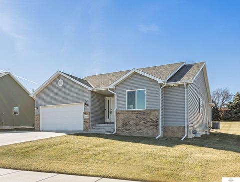 1895 N Sycamore St, Wahoo, NE 68066
