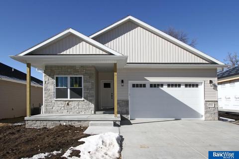 733 S 41st Cir, Lincoln, NE 68510