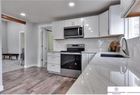 2175 County Road 27, Prague, NE 68050