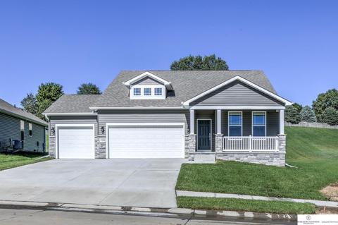 12104 S 208 Ave, Gretna, NE 68028