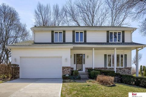 4317 Anchor Mill Rd, Bellevue, NE 68123
