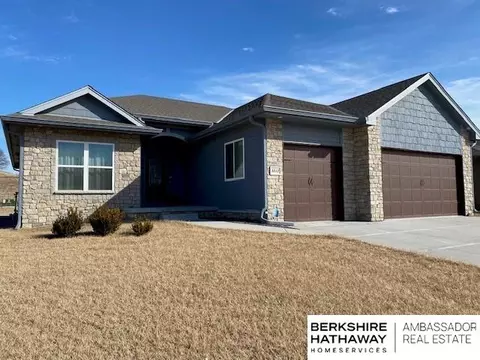 8811 S 23 St, Bellevue, NE 68147
