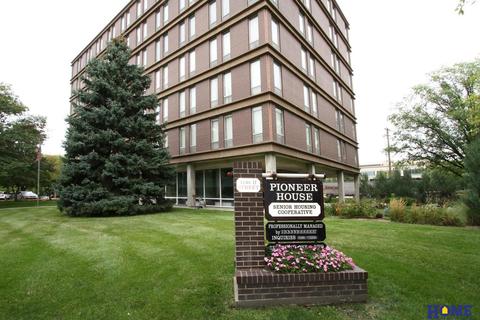 1130 H St #505, Lincoln, NE 68508