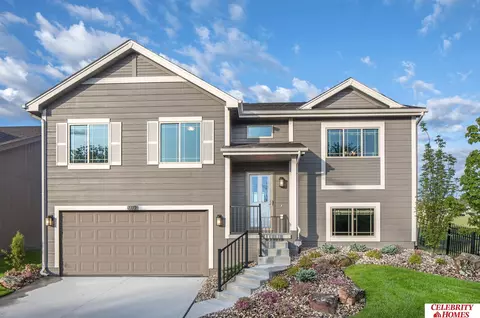 7738 N 113 Avenue Cir, Omaha, NE 68142