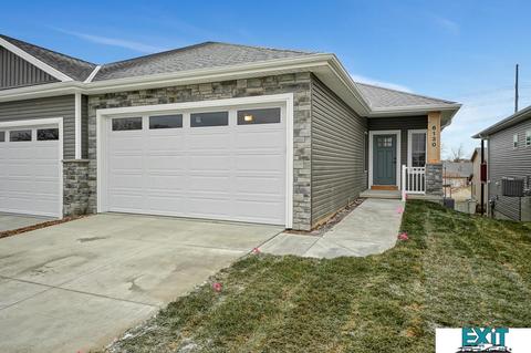 6048 S 87th St, Lincoln, NE 68526