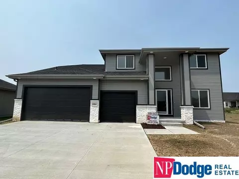 5504 N 208 Ave, Elkhorn, NE 68022