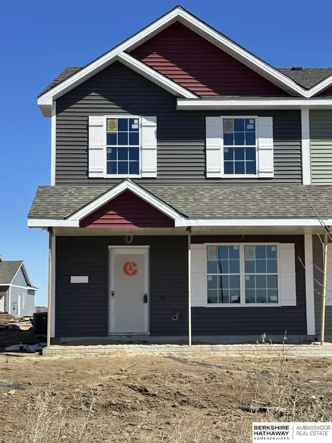2139 Brandon Ln, Fremont, NE 68025