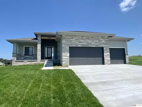 11519 S 117 St, Papillion, NE 68046