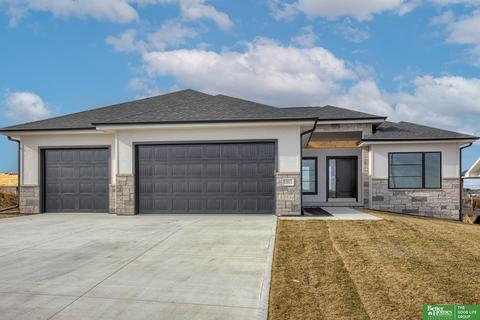 12012 S 109 St, Papillion, NE 68046