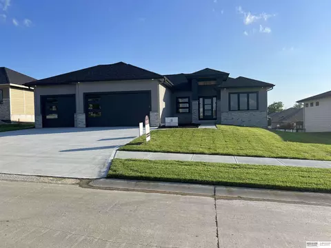6510 S 208 Ave, Elkhorn, NE 68022