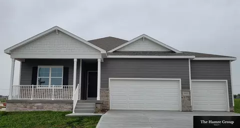 6303 Kyla Cir, Omaha, NE 68157