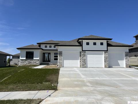 11456 Mercury St, Papillion, NE 68046