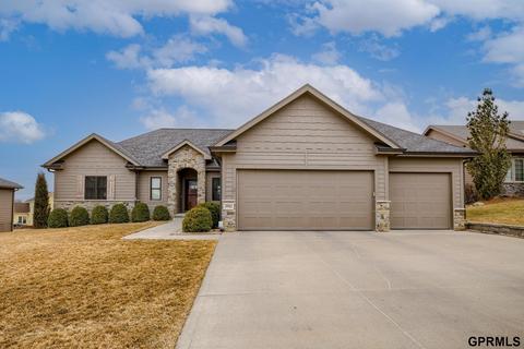 20011 Maple St, Gretna, NE 68028