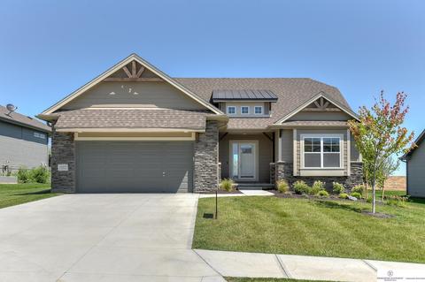 15451 Ogden Cir, Omaha, NE 68116