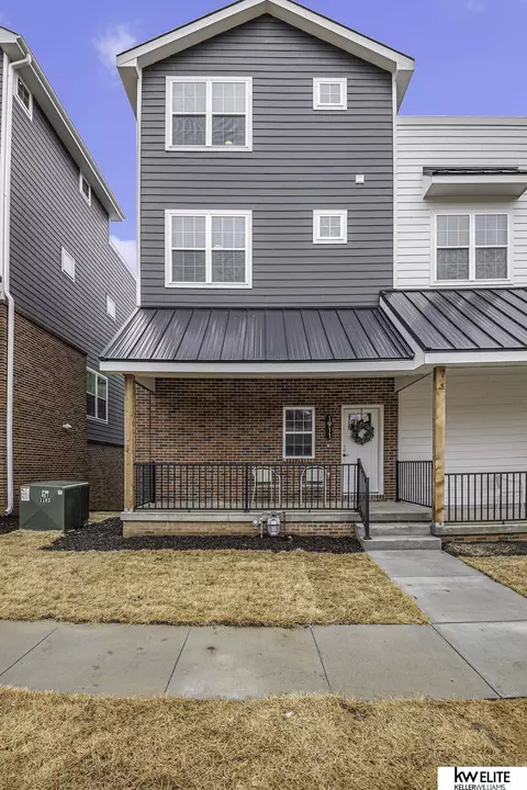 1929 S 7th St, Omaha, NE 68108