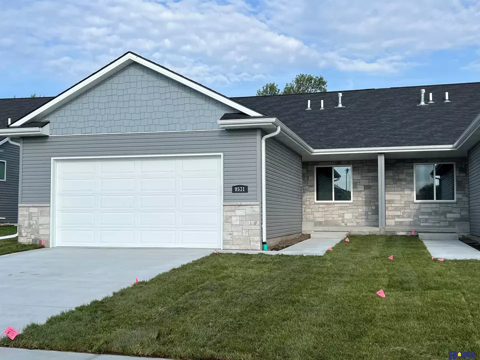  9531 Bailie Ct, Waverly, NE 68462 photo 1