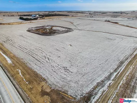 834 Independence Cir, Yutan, NE 68073