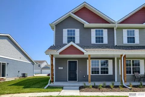 2151 Brandon Ln, Fremont, NE 68025