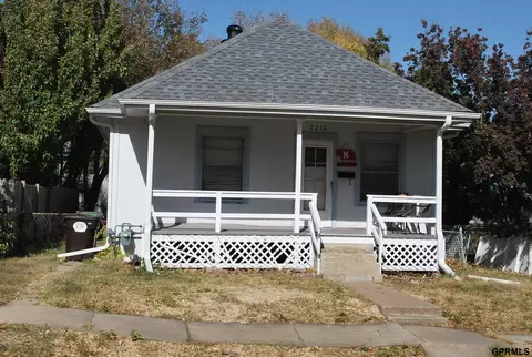 2710 Arlington Ave, Lincoln, NE 68502