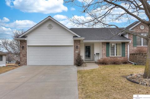 215 E Ferndale Dr, Council Bluffs, IA 51503