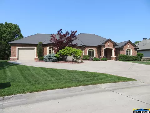 3210 S 169 Plz, Omaha, NE 68130