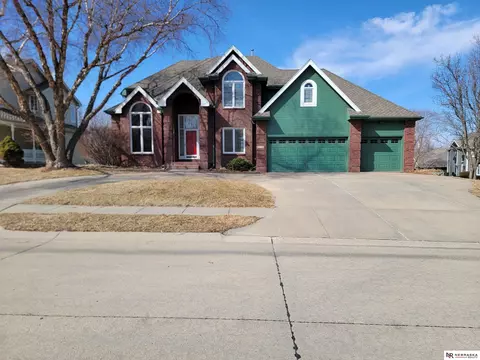 6010 S 166th Cir, Omaha, NE 68135