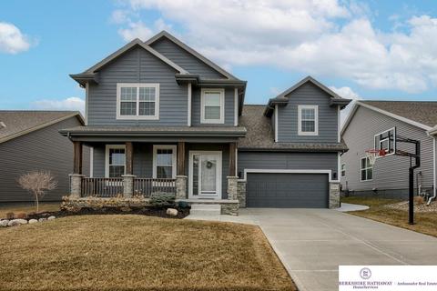 8204 N 173 St, Bennington, NE 68007