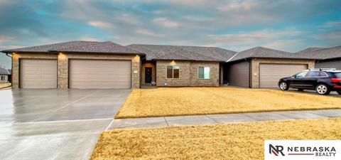 3765 Twin Creek Rd, Lincoln, NE 68516