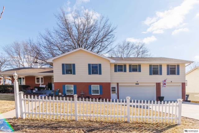 3101 Loveland Dr, Lincoln, NE 68502