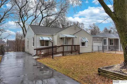 3841 N 65 St, Omaha, NE 68104