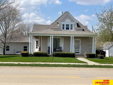 204 N Robinson Ave, Hartington, NE 68739