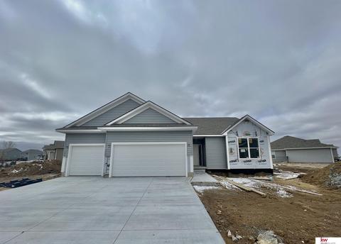 2101 Hedgeapple Rd, Plattsmouth, NE 68048