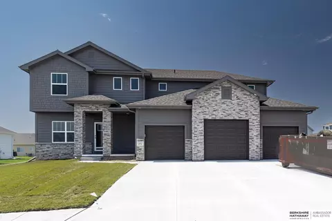19837 Briar St, Gretna, NE 68028