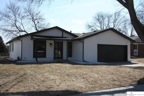 4830 Canterbury Ln, Lincoln, NE 68512