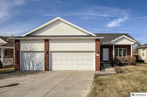 1620 Vavrina Ln, Lincoln, NE 68512